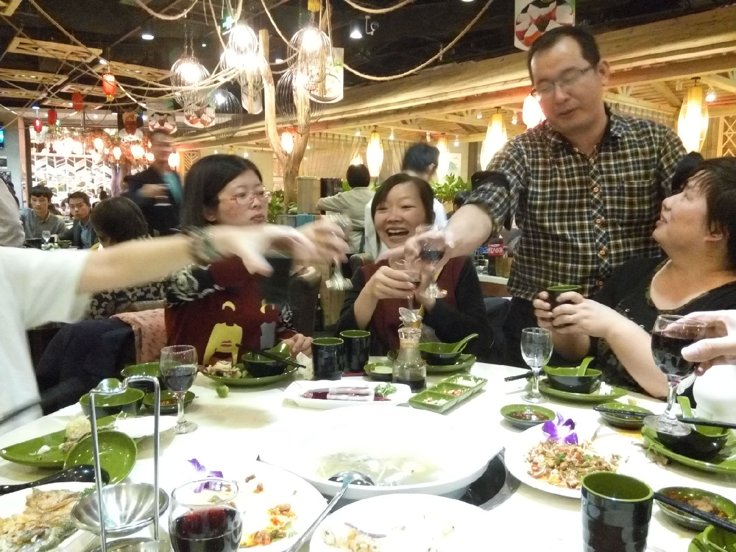 博揚(yáng)智能裝備月初聚餐報道